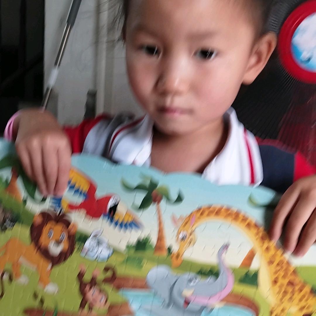 幸福一家。，， ‘