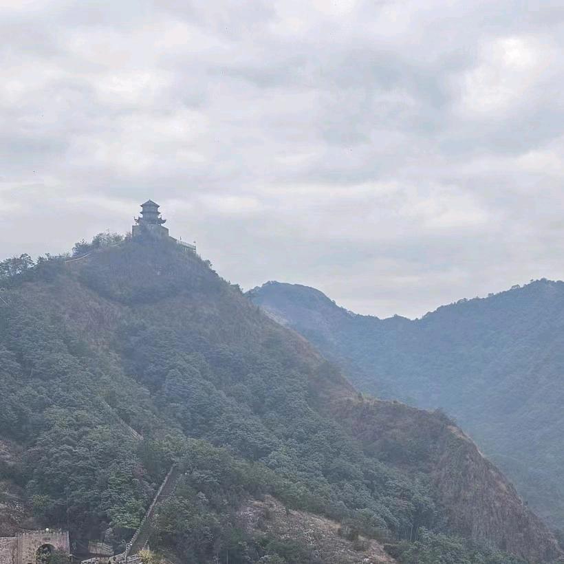 在天台交换初吻。