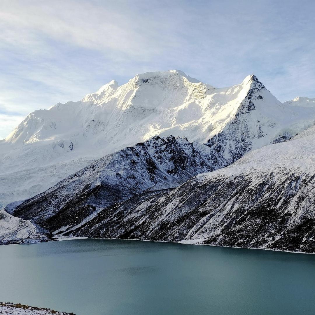 千帆过尽，只伊人不随书至