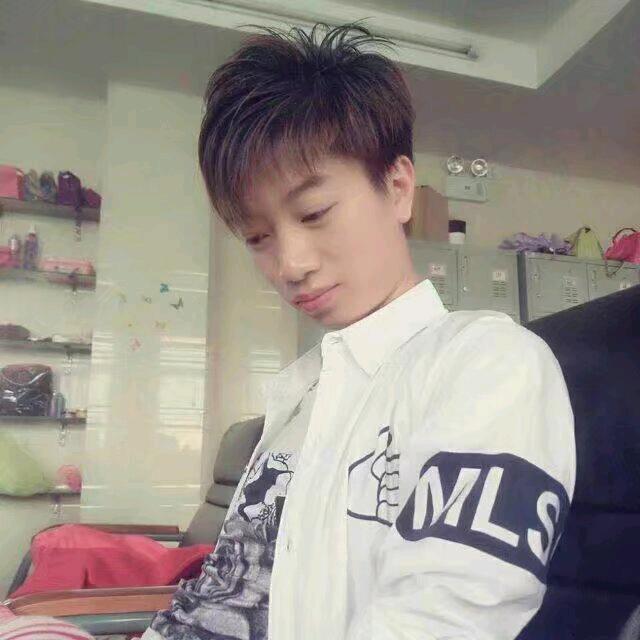 粤11046