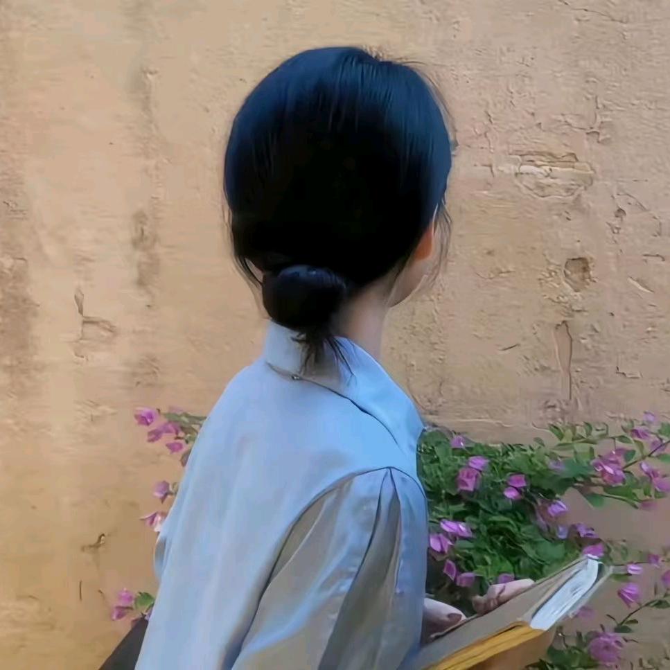 十三女装