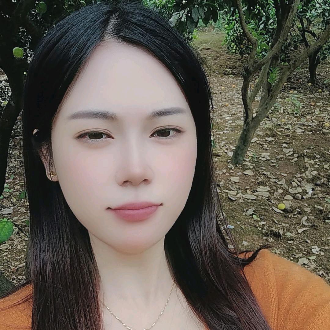 伍月