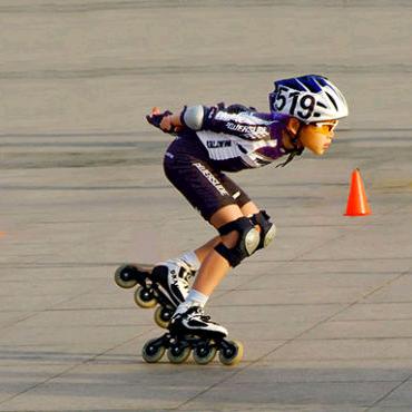 贰叁叁少儿轮滑