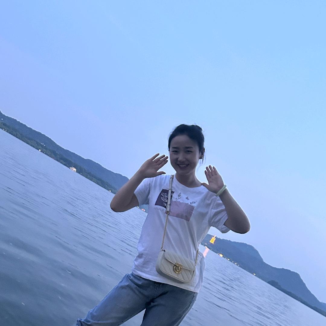 丹丹y