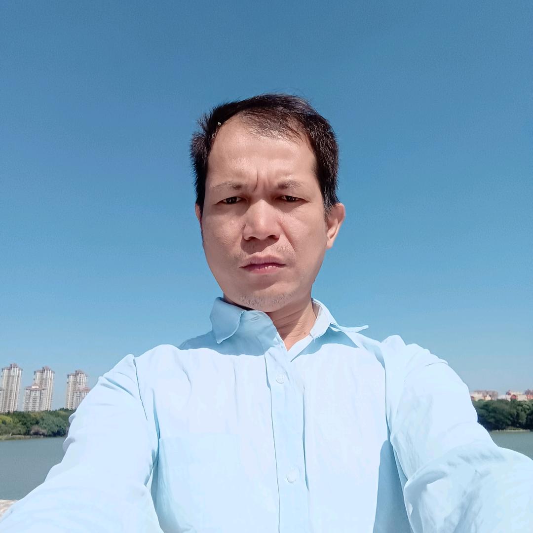 杨靖