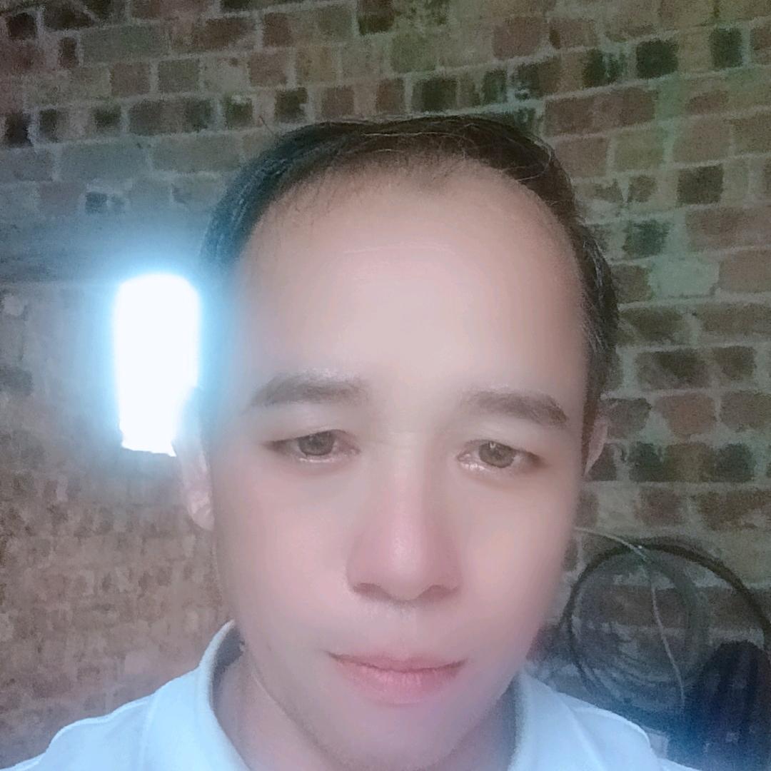 黄小深