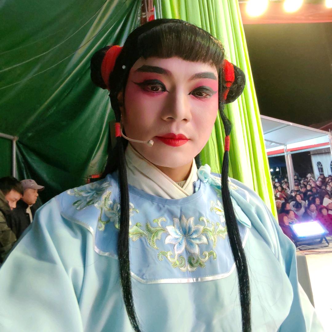 映山红演绎-小峰哥（荆州花鼓）