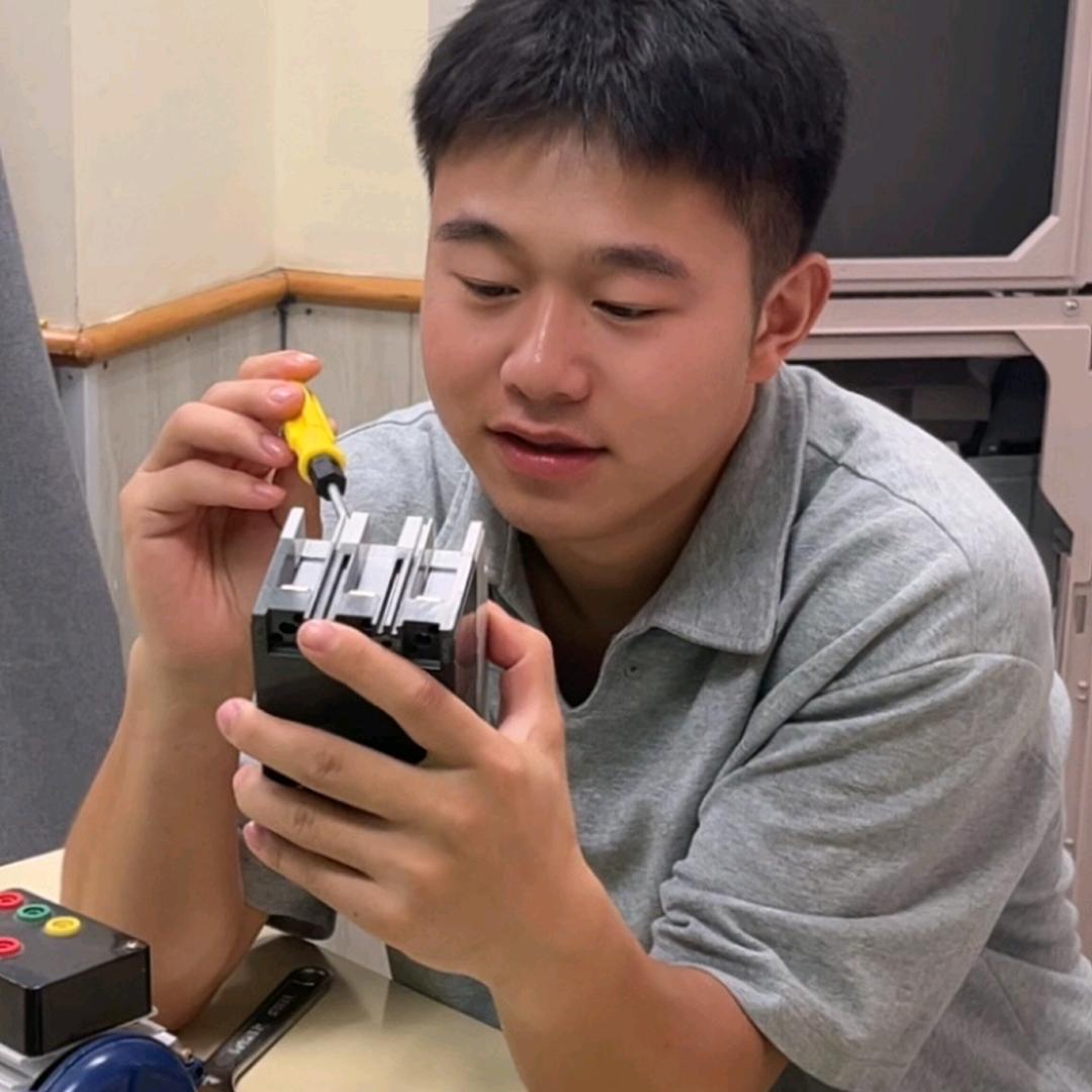 家电维修医疗兵