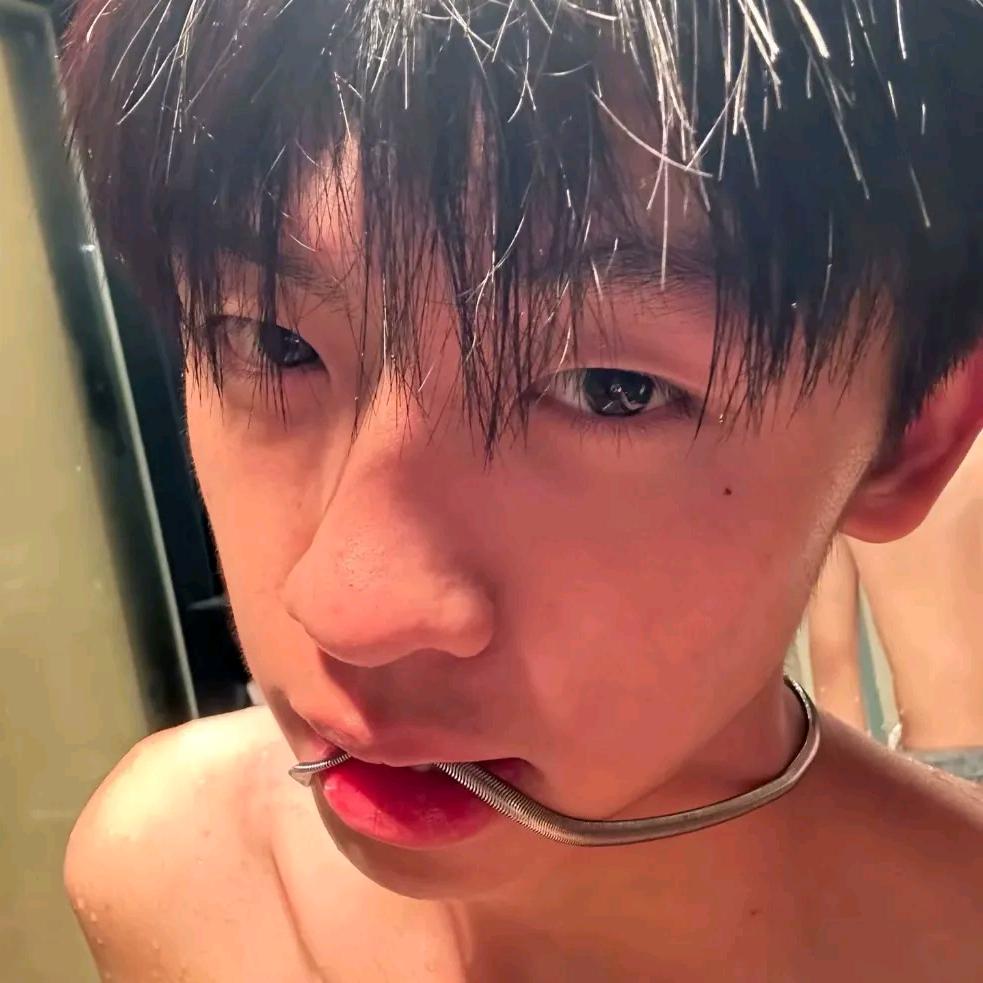 卡卡卡卡