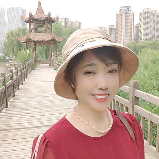 梓君