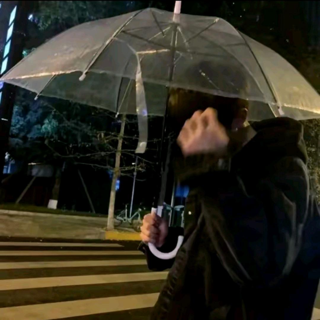 霸霸，
