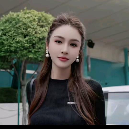 懒猫nono-穿搭分享