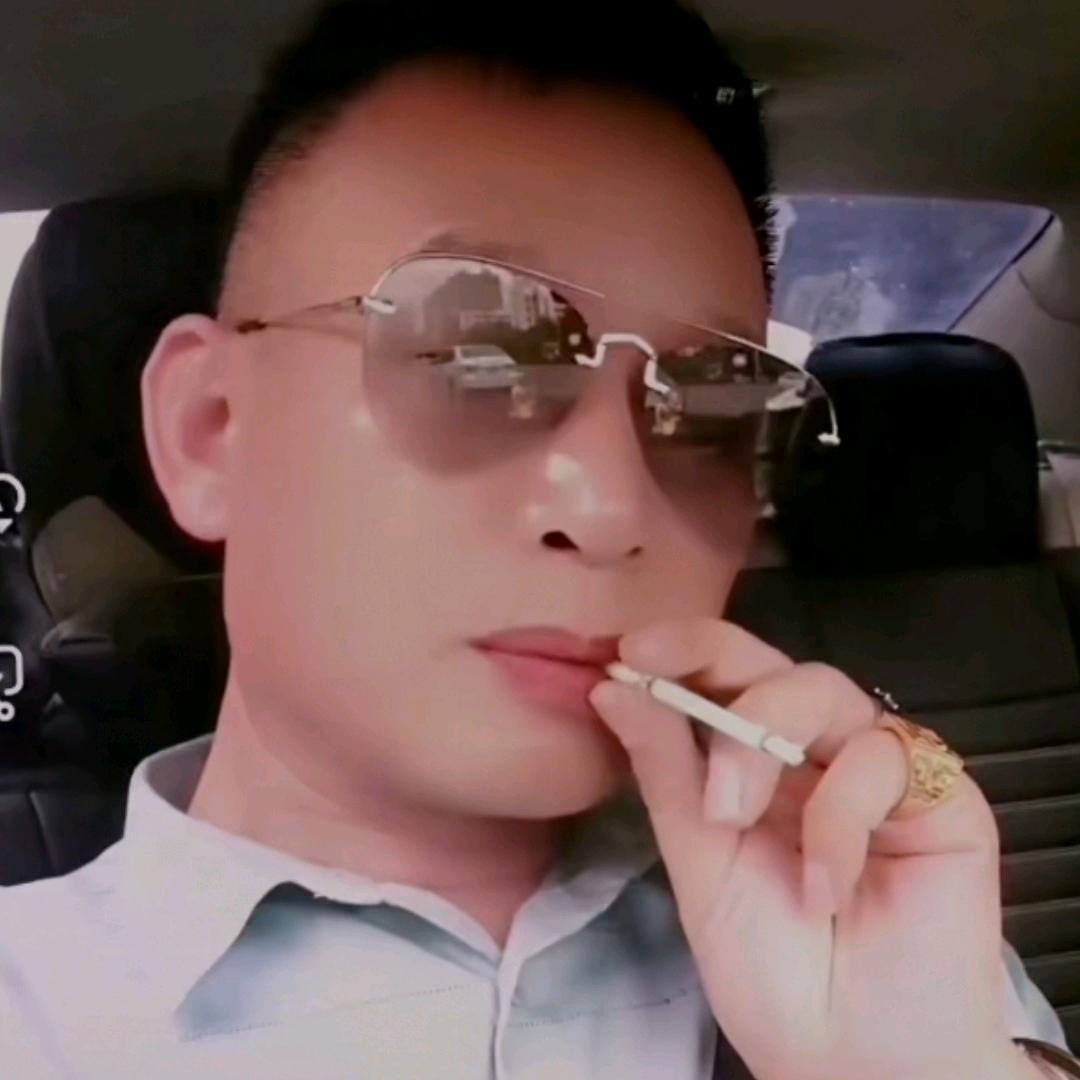 霸气总裁。