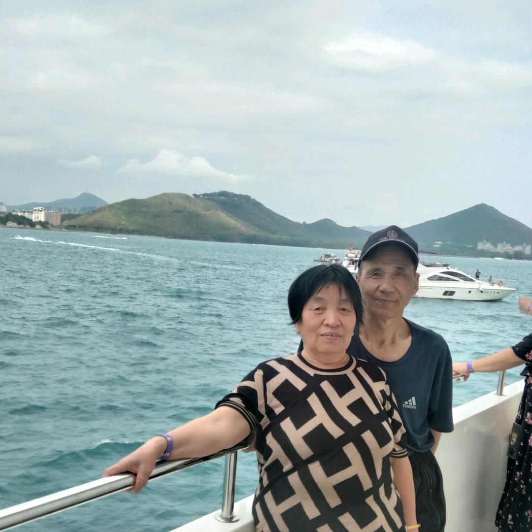 用户883834927062叶