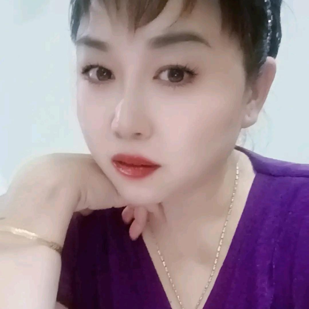 单只蝴蝶