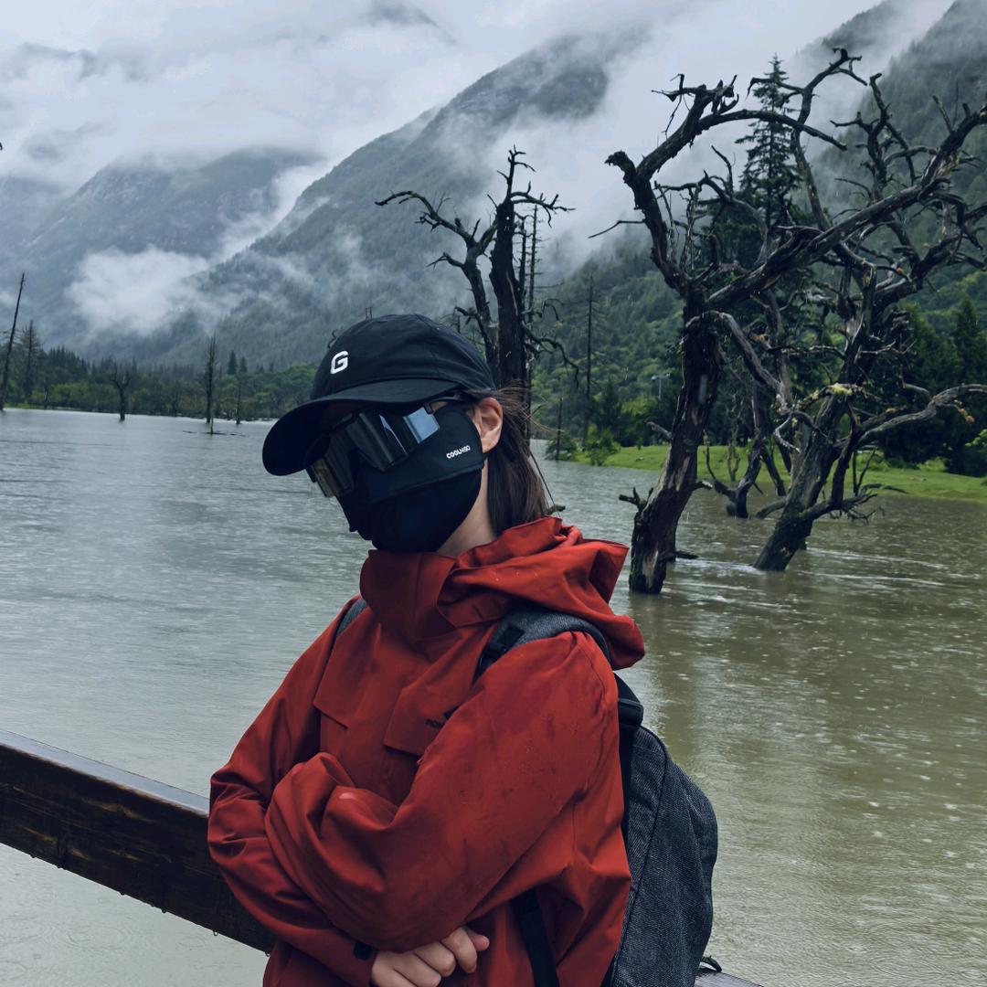 成都路遇旅游有限公司