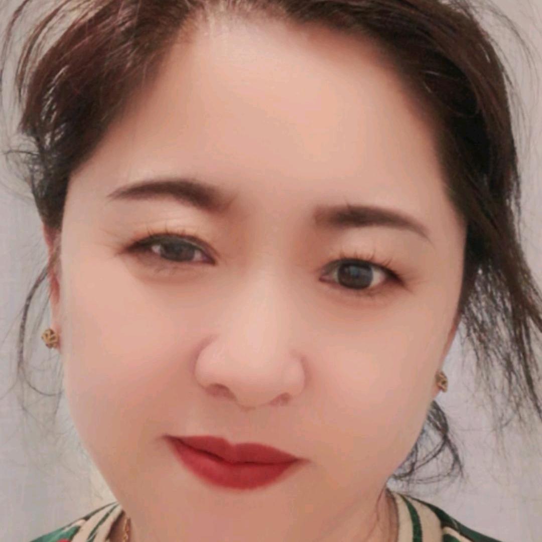 沐沐和妍妍的奶奶