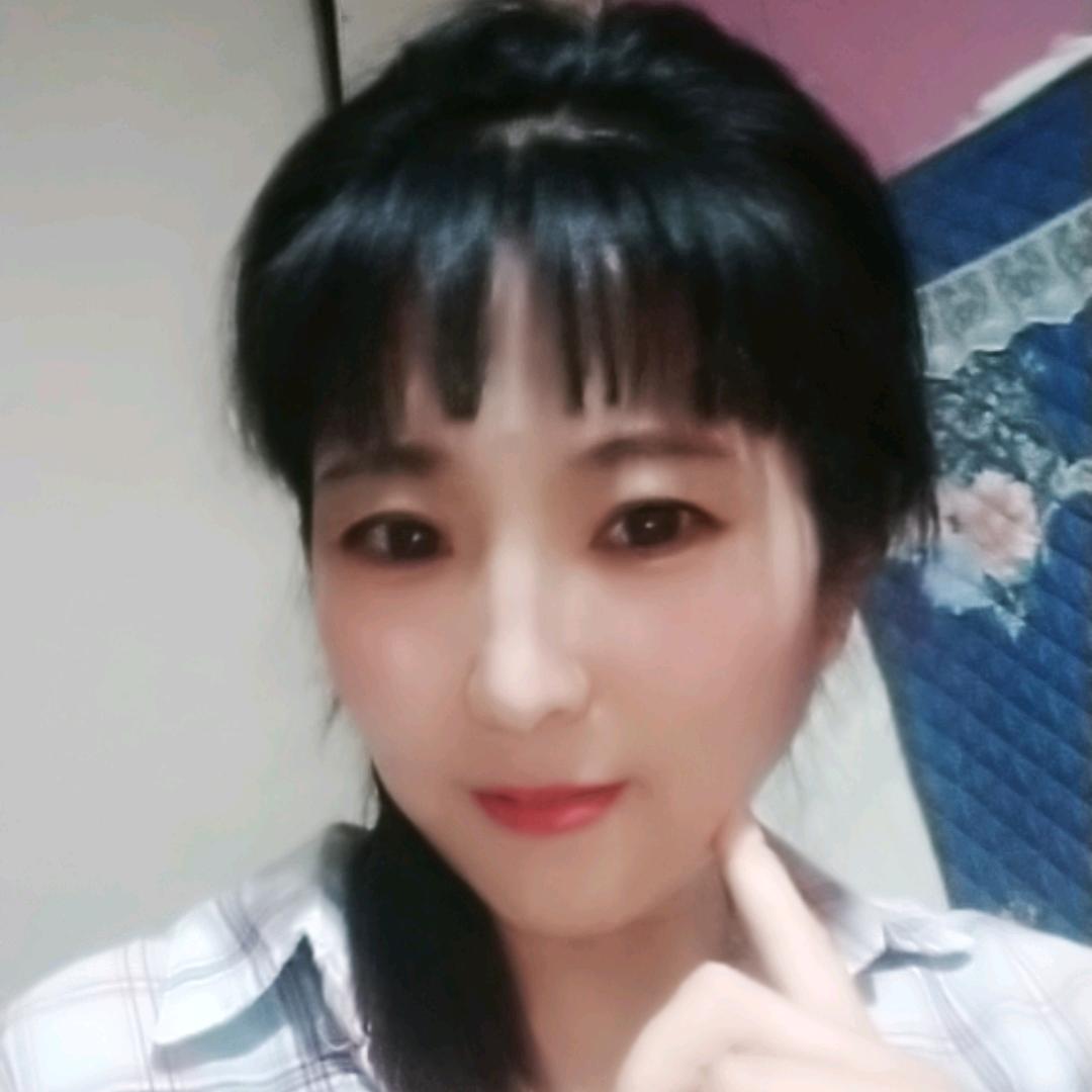 @何芸溪🌈