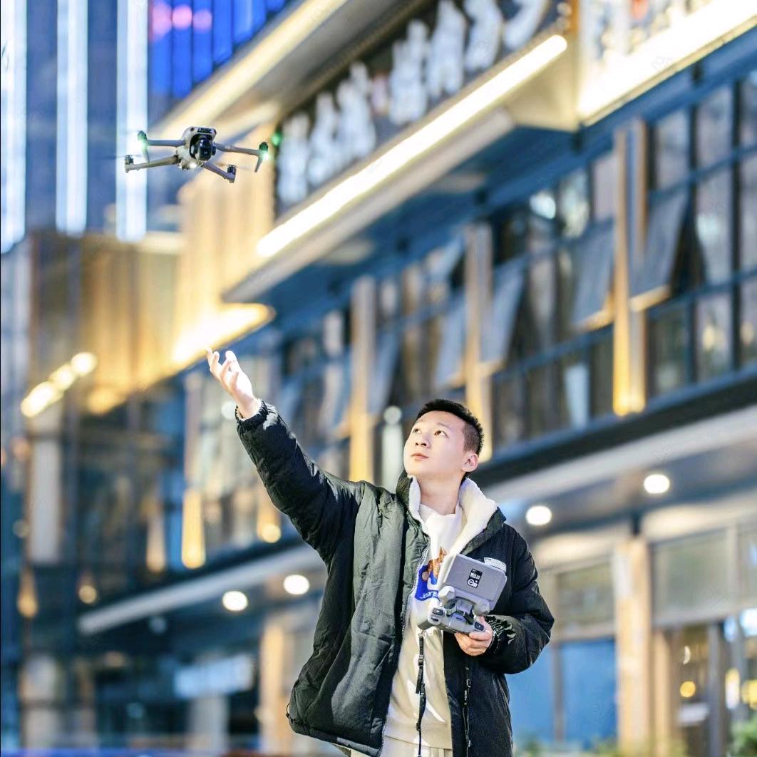 炸🐔不会画画📷