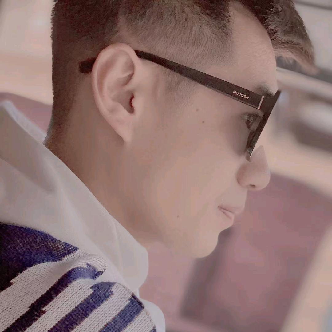 小凹
