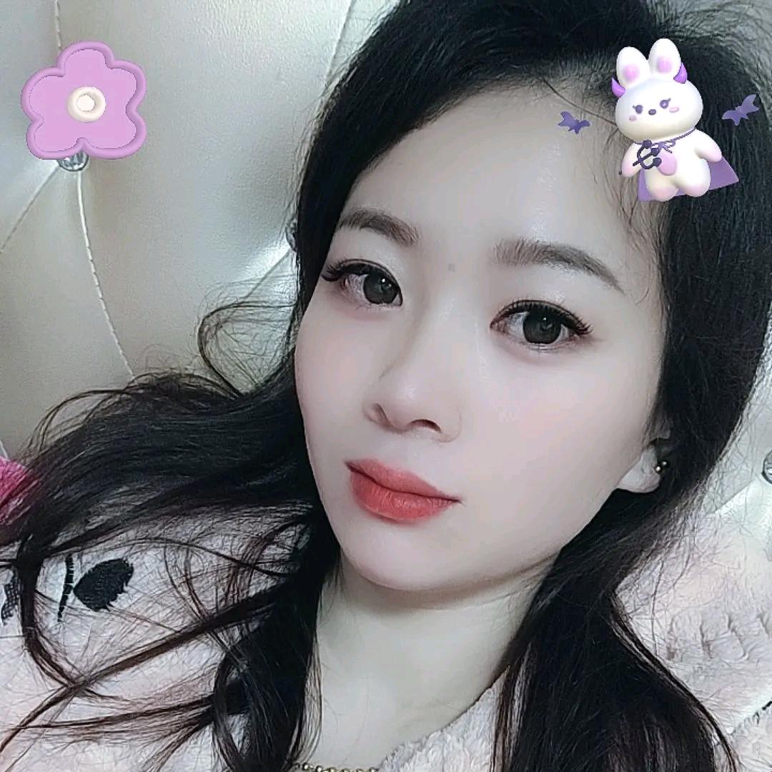 小女，姓老名百姓，😜😜😜