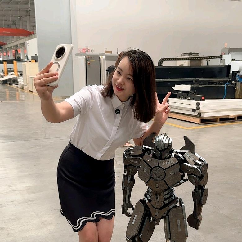 做激光切割机的宋温暖