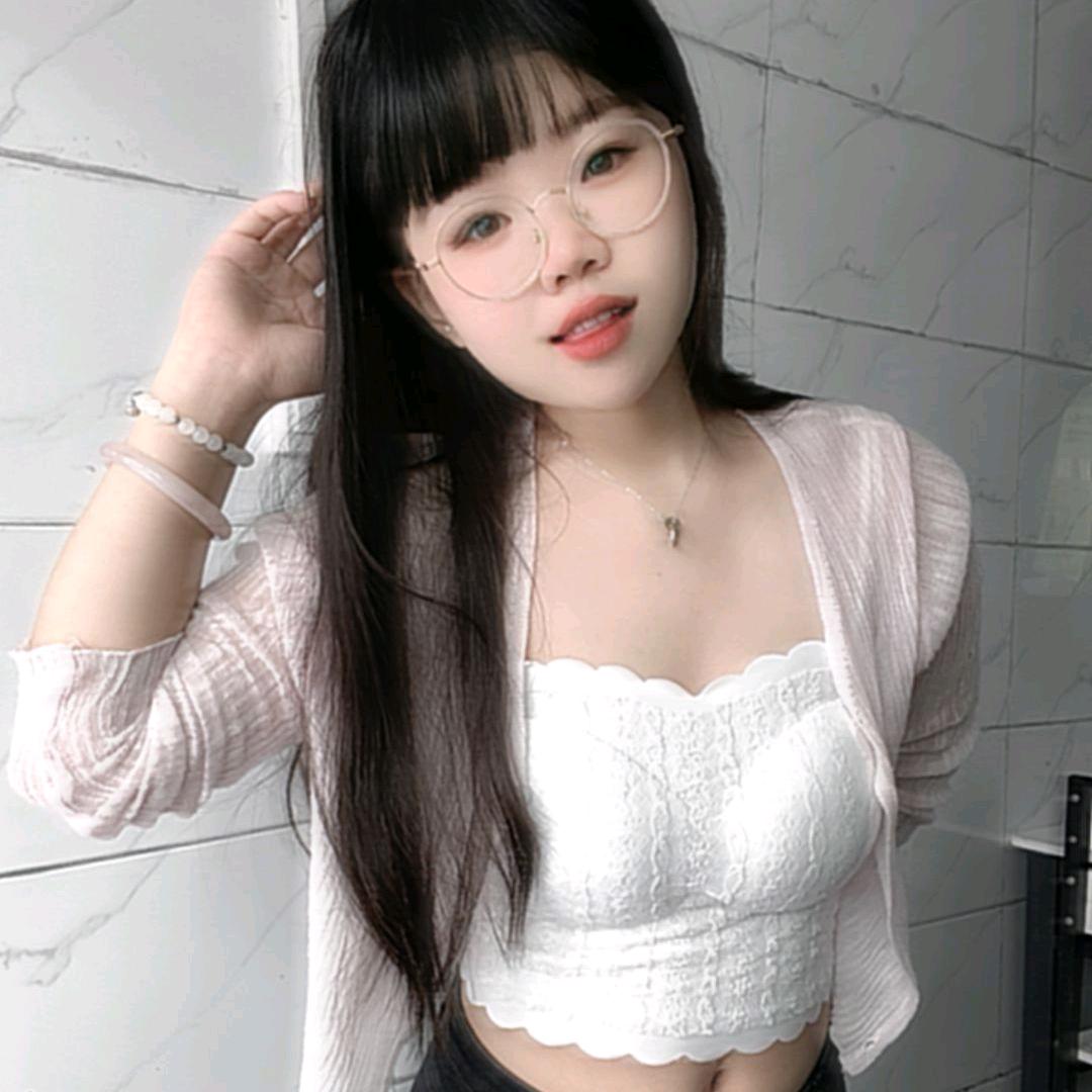 小小妮