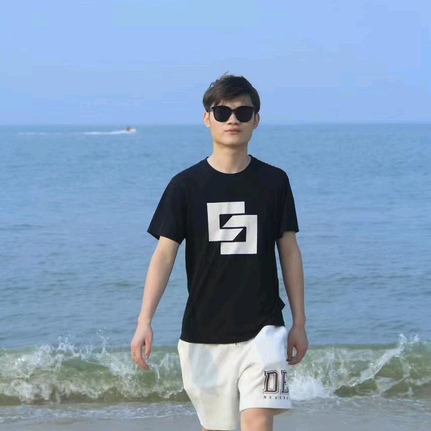 努力的小邱