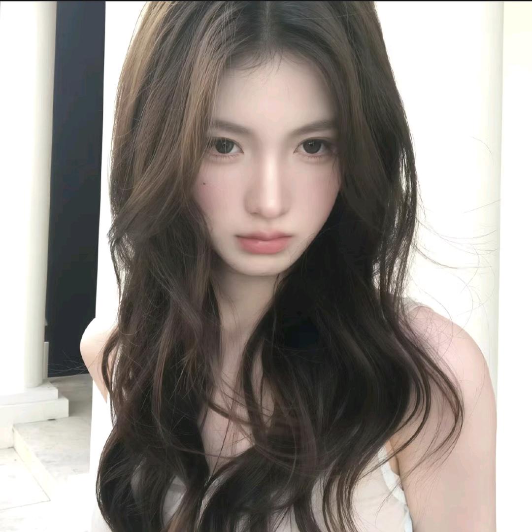 月月红红.