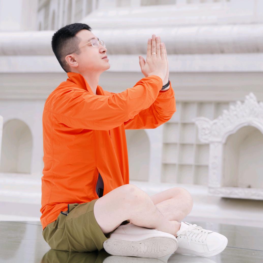 翡小翠（翡翠原石供应链）