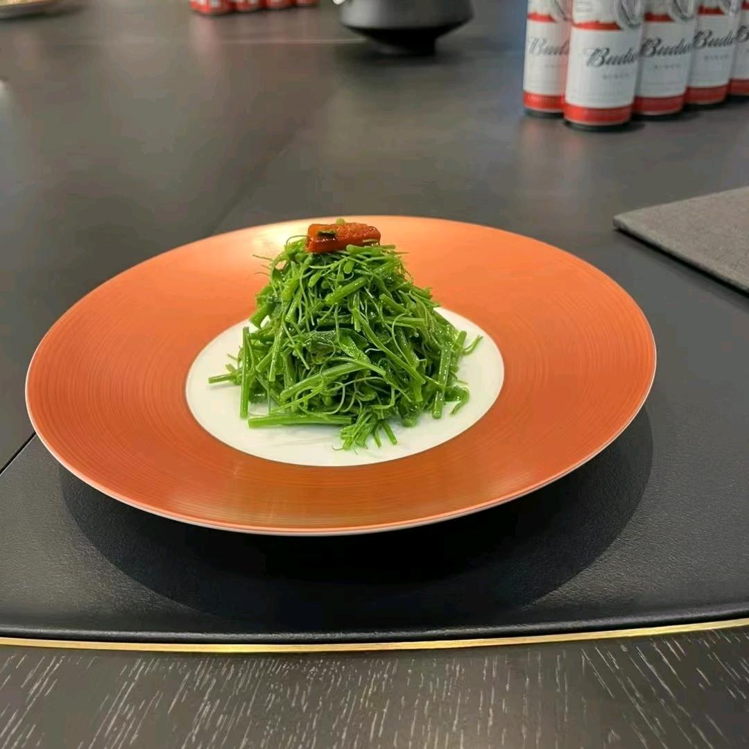 鱻