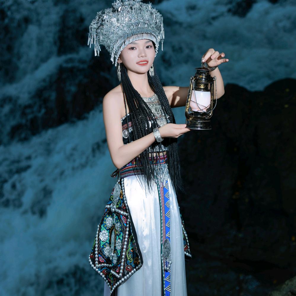 只见如初
