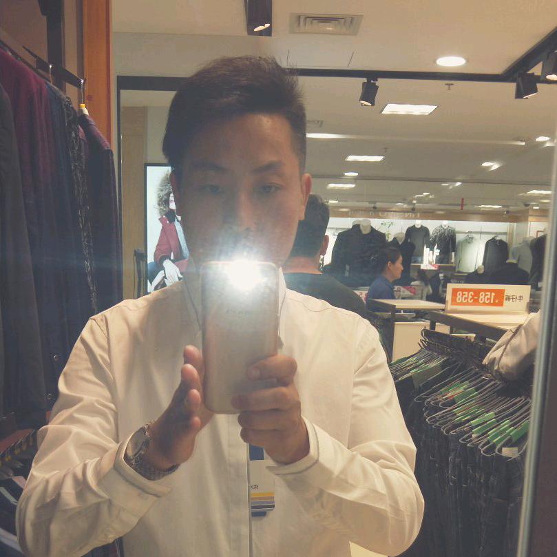 风流倜傥小师哥，华少！