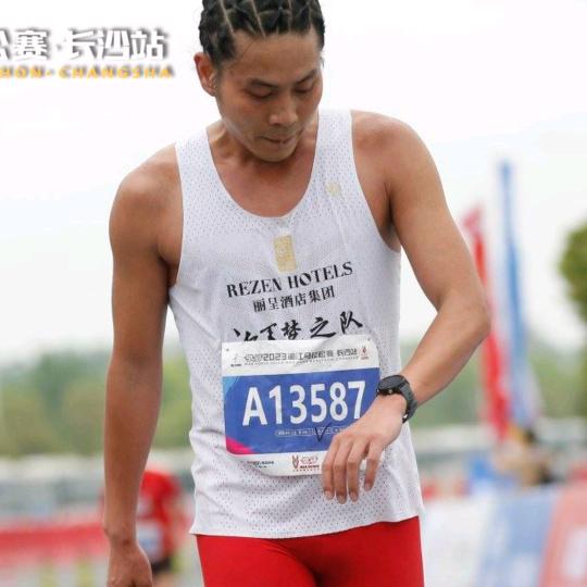 胡小进