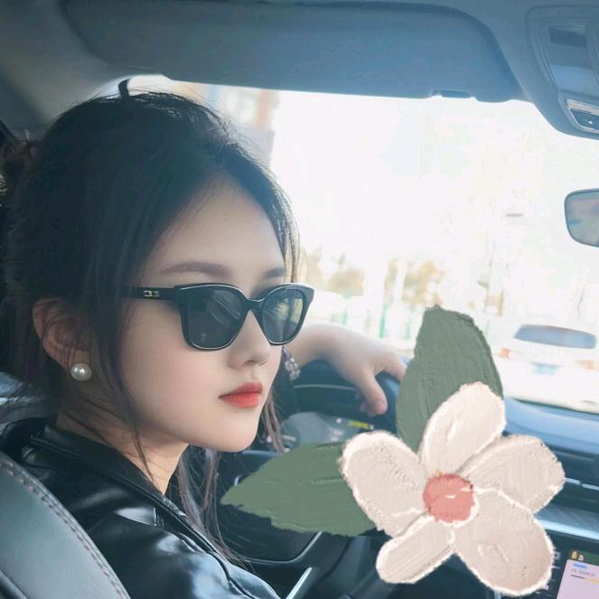 90后玲玲姐