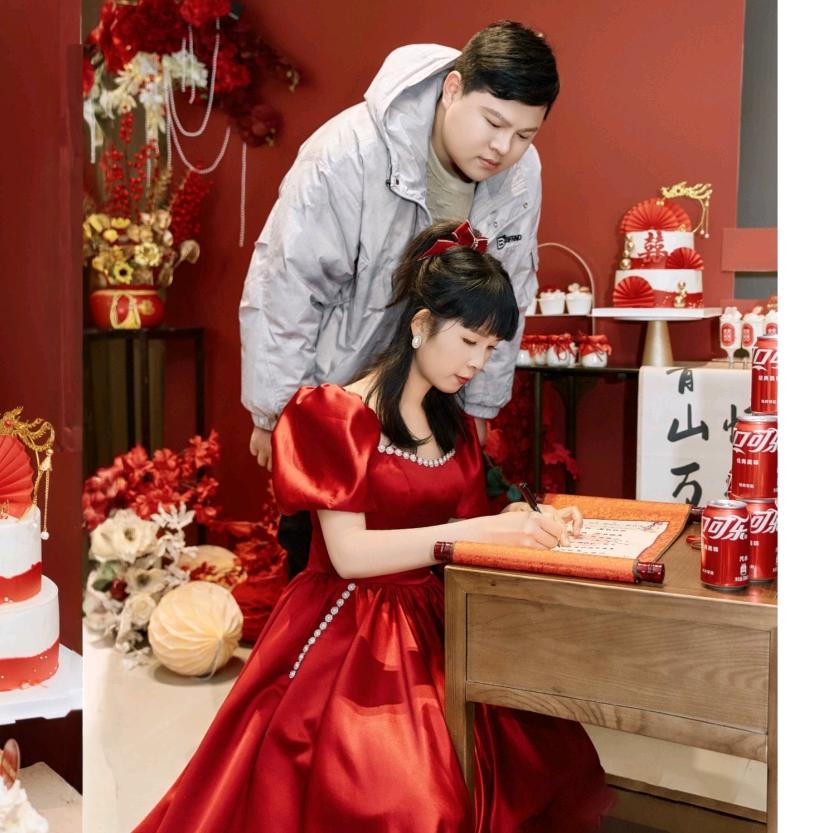 小霞霞😜😜😜天秤座宝贝😘😘🎂