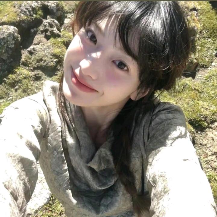 嘻嘻( ﹡ˆoˆ﹡ )