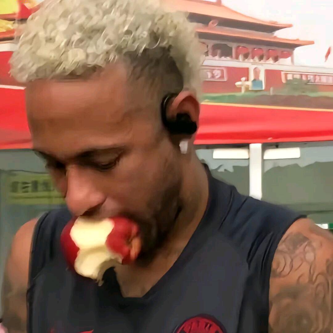 美味蟹黄堡🍔.