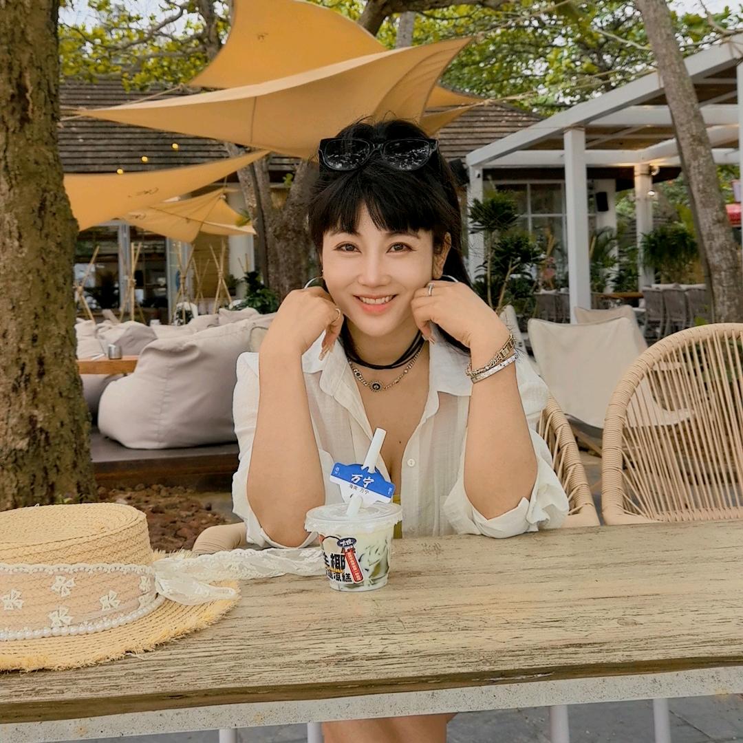 木颜美妆店