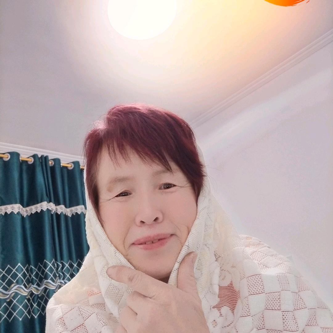 上善如水生莲