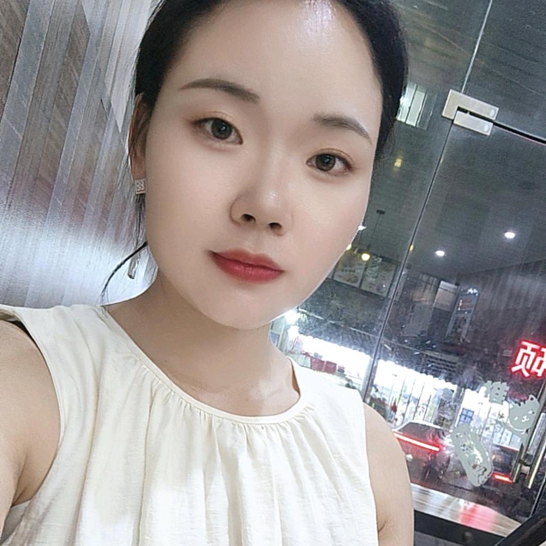 小李爱(   运动  ）减肥板