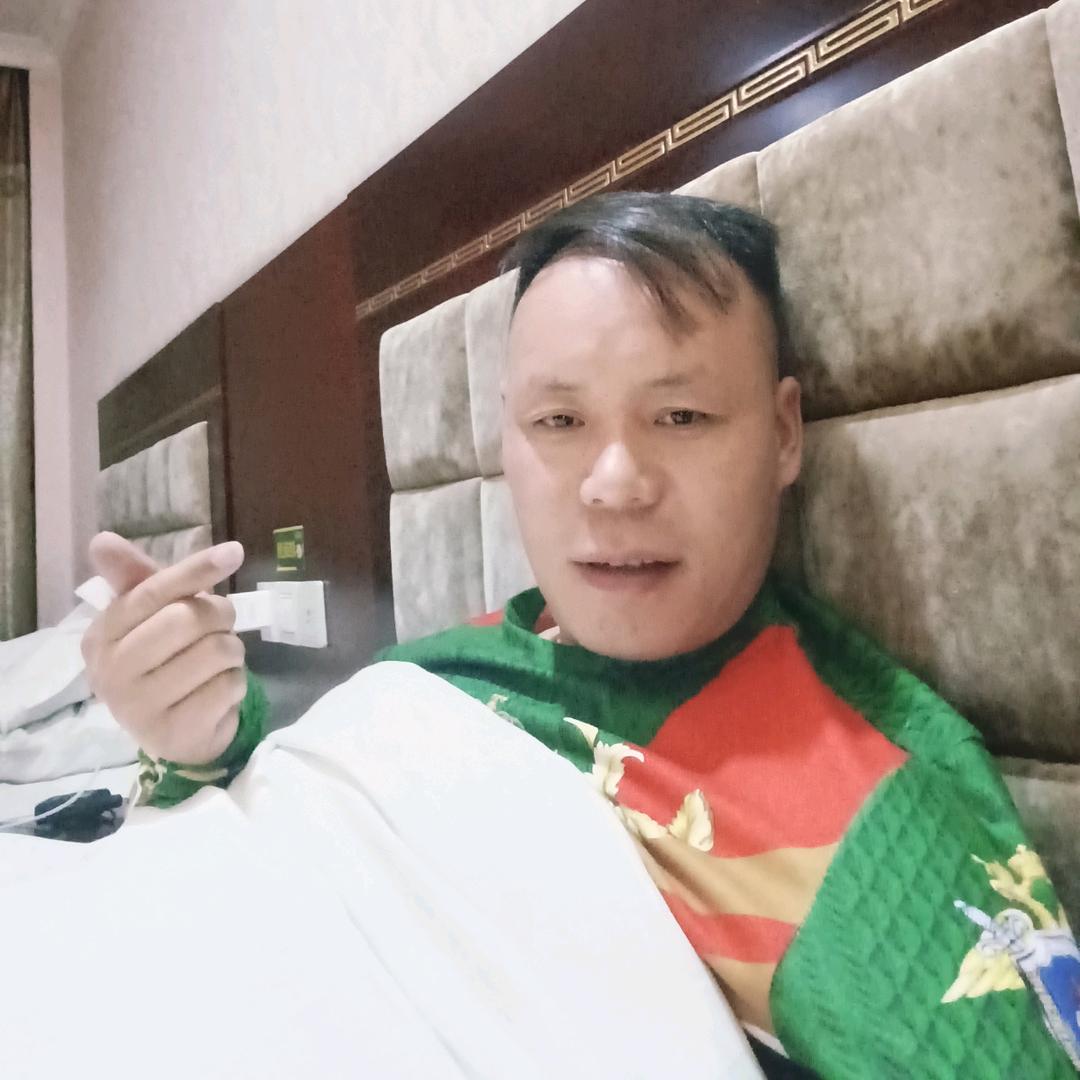 卡车石榴哥