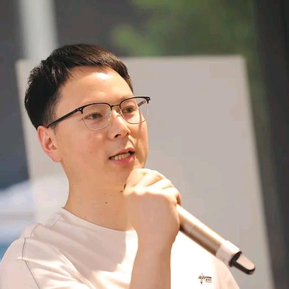 胡保明（简一科技创始人）