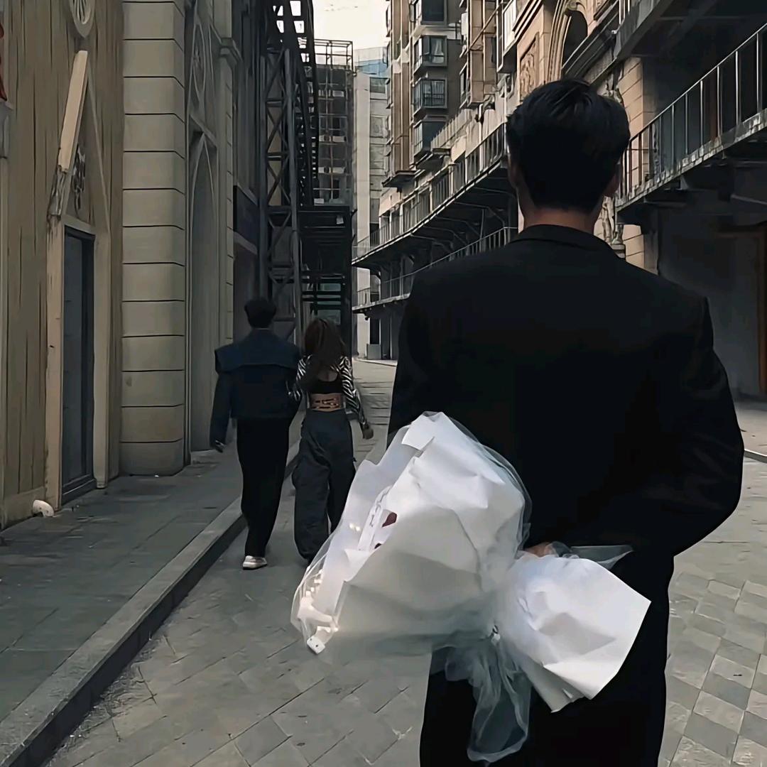 ℳঞ ᐝᵔ遗失的༉loveᩚ᭄℘⸙