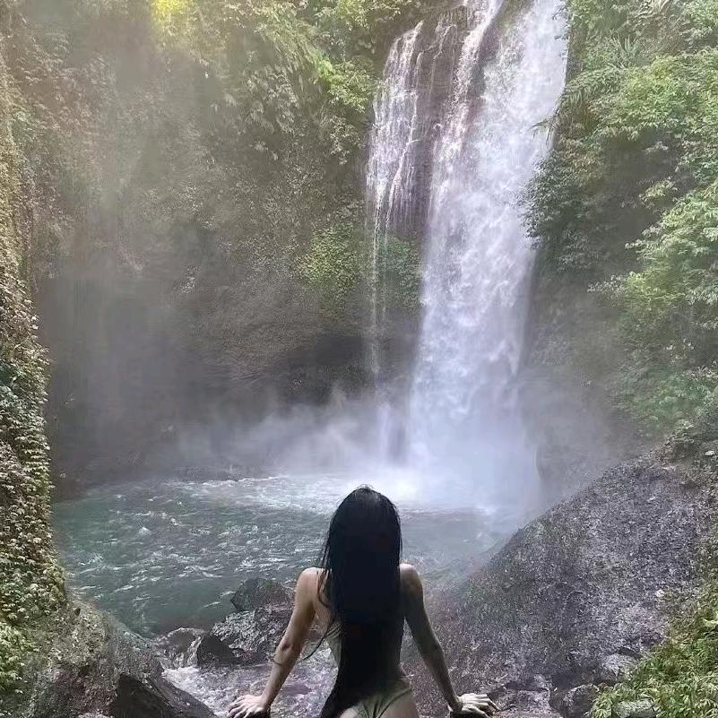 欣欣老板娘