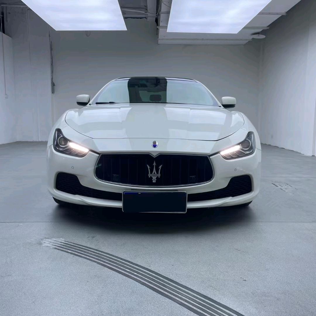 鑫运名车二手车