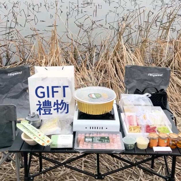 落霞与孤鹜齐飞