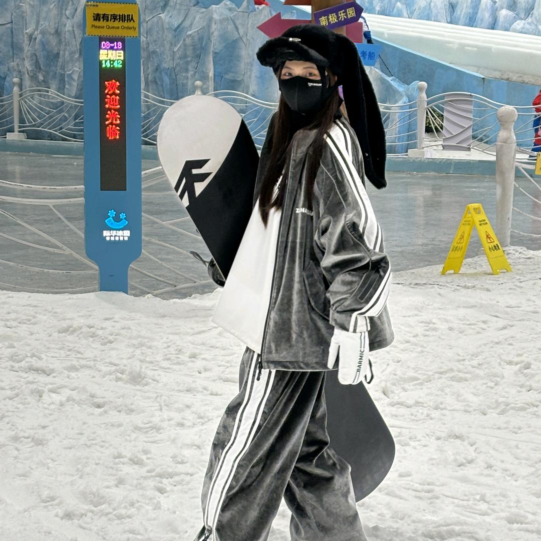 柒柒⛷（常驻甘露山⛷️）