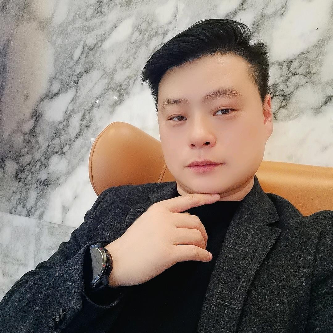 ｛奮鬥｝