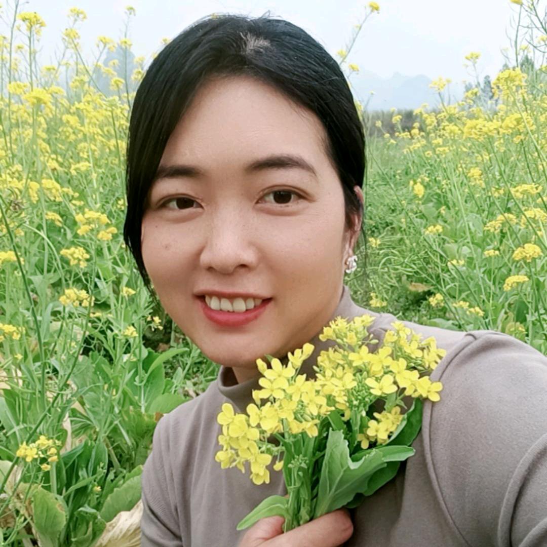 何芳